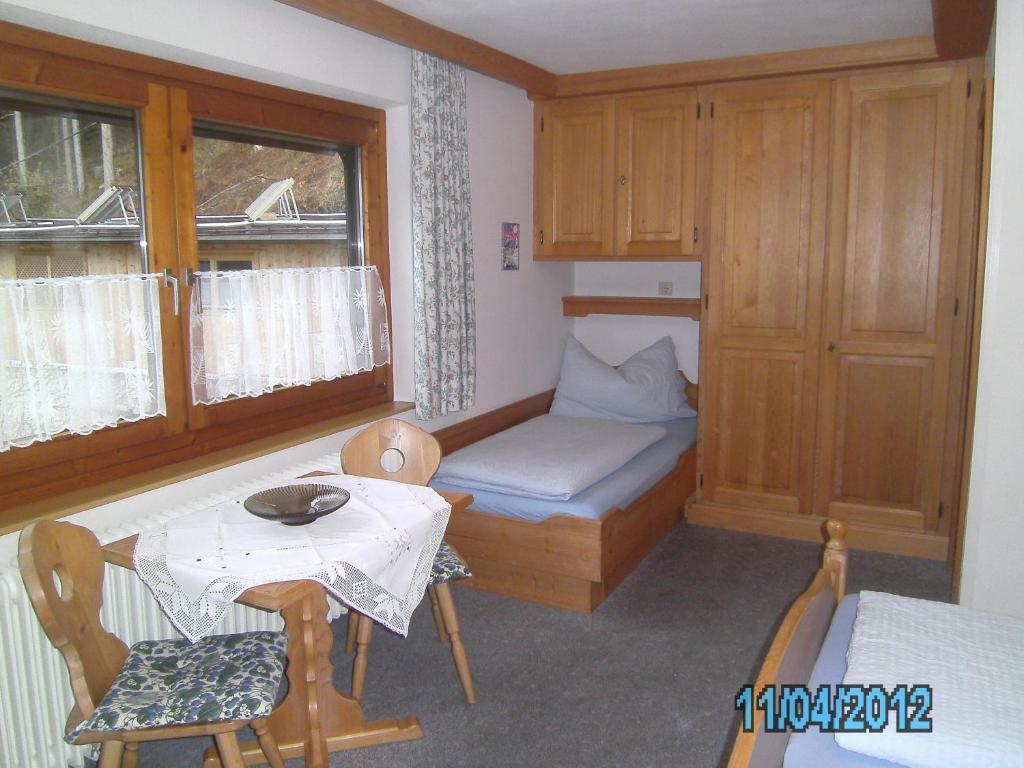 Gastehaus Rieser Otel Ried im Zillertal Oda fotoğraf