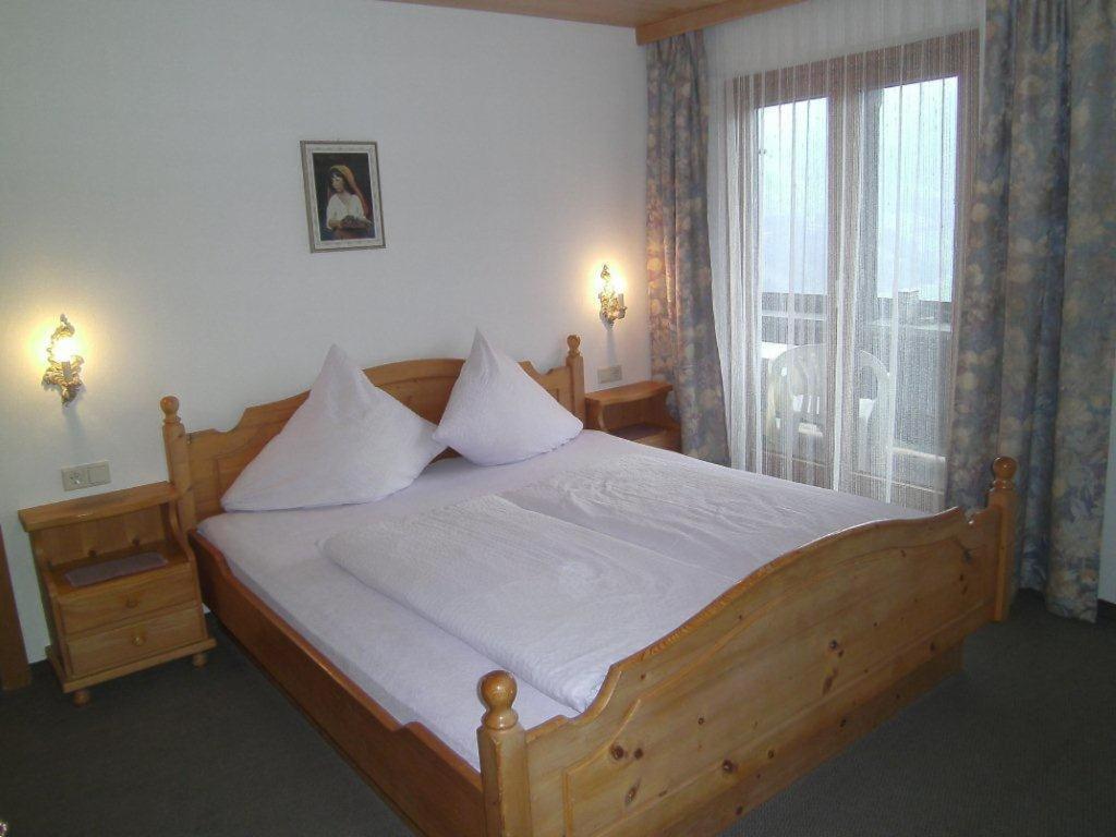 Gastehaus Rieser Otel Ried im Zillertal Oda fotoğraf
