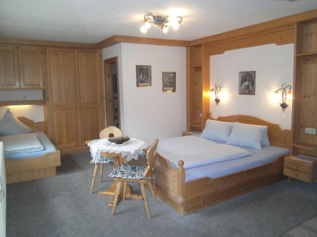 Gastehaus Rieser Otel Ried im Zillertal Oda fotoğraf