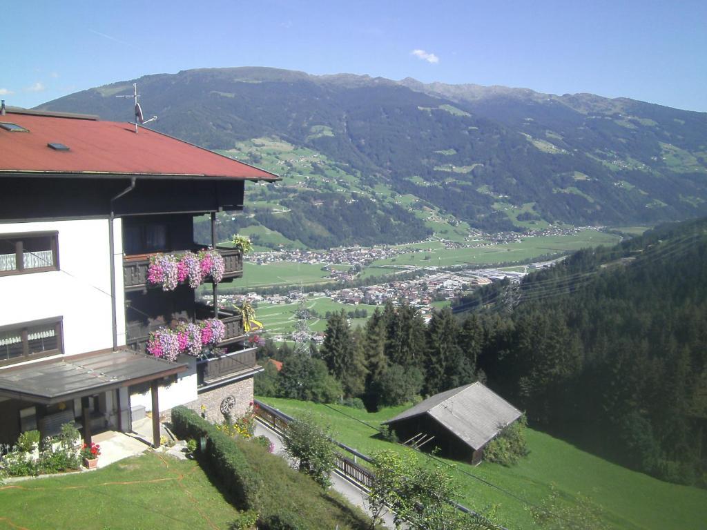 Gastehaus Rieser Otel Ried im Zillertal Dış mekan fotoğraf