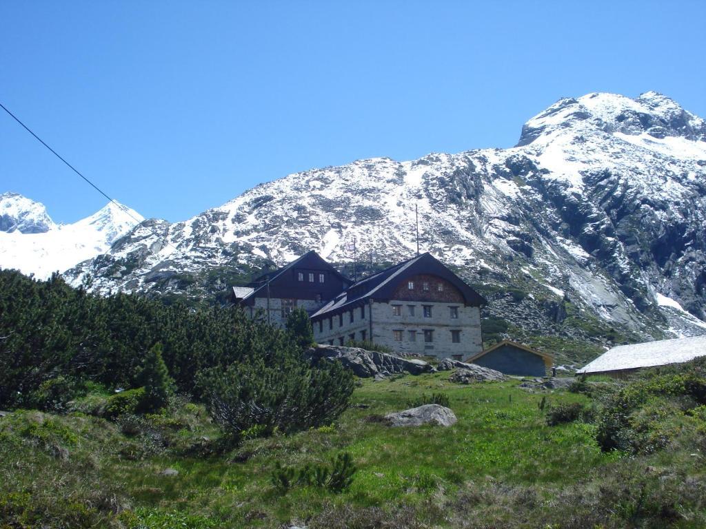 Gastehaus Rieser Otel Ried im Zillertal Dış mekan fotoğraf