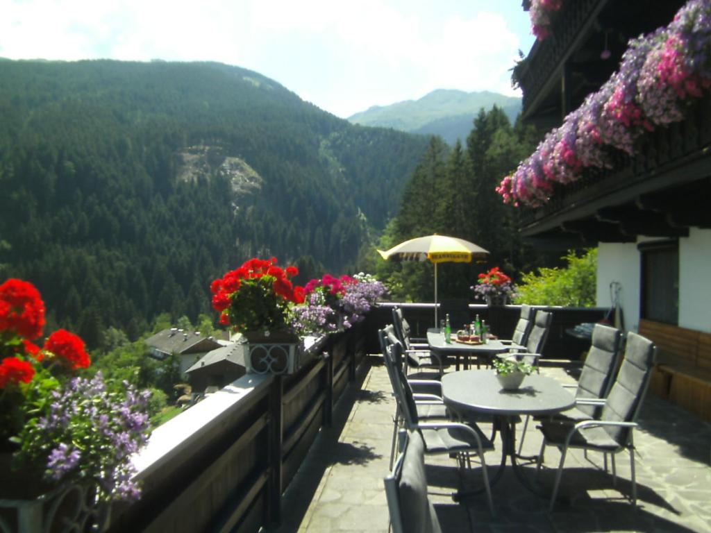 Gastehaus Rieser Otel Ried im Zillertal Dış mekan fotoğraf